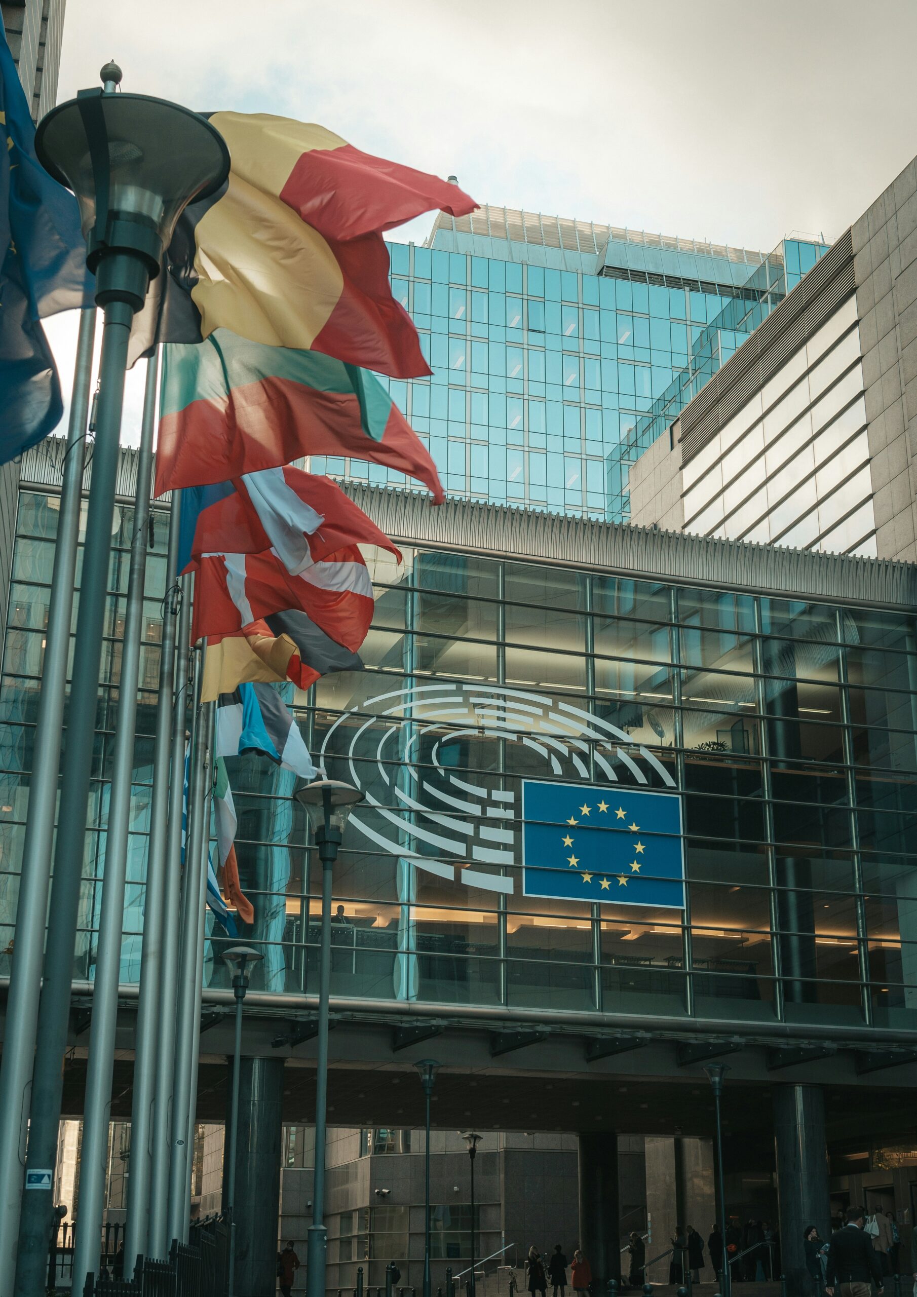 eduard-delputte-IqUWW56sBkk-unsplash