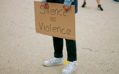 IL DIFENSORE CIVICO DI VALENCIA EVIDENZIA I RITARDI DELLE PUBBLICHE AMMINISTRAZIONI PER LE VITTIME DI VIOLENZA DI GENERE